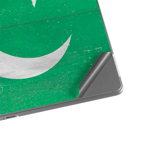 Pakistan Flag Distressed Surface Pro 8 Skin